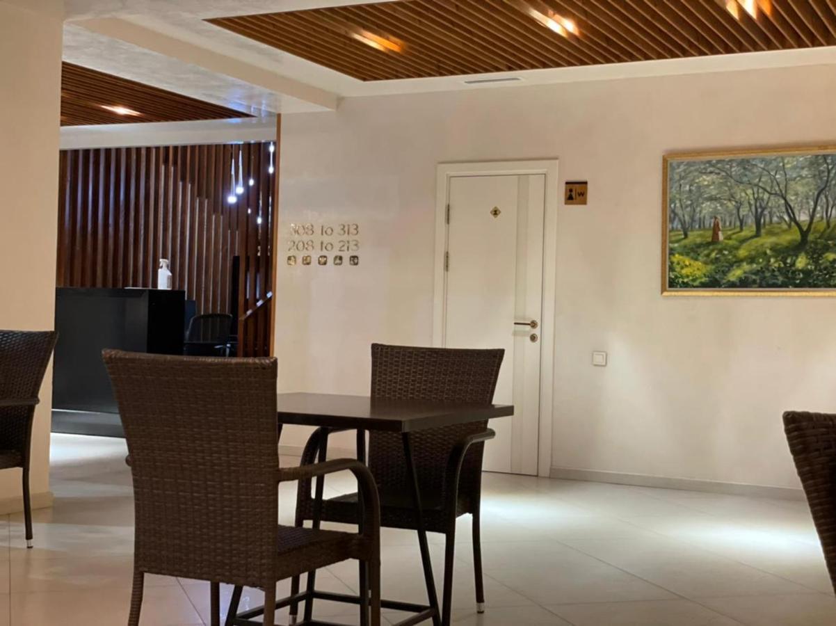 Barhat Resort Taras Exterior foto