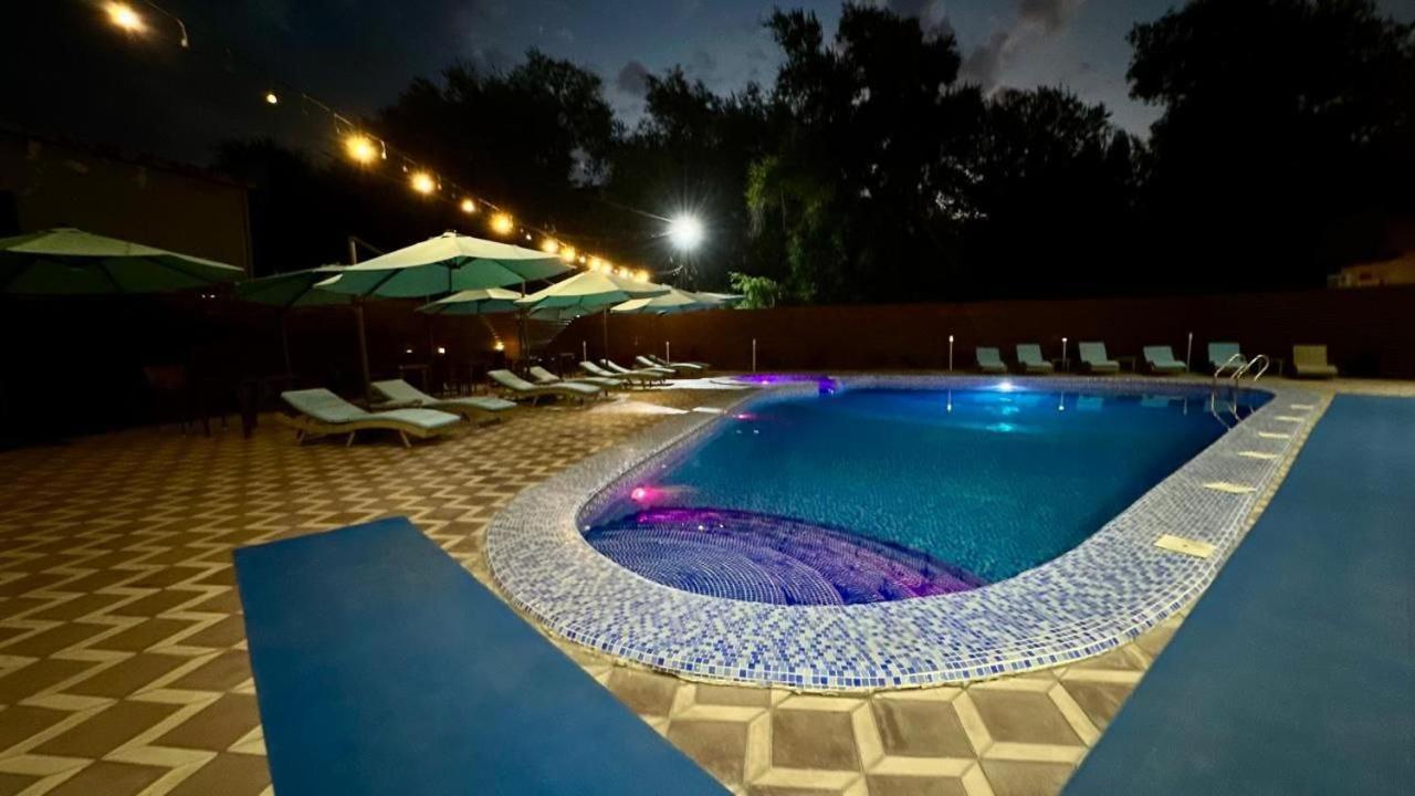 Barhat Resort Taras Exterior foto