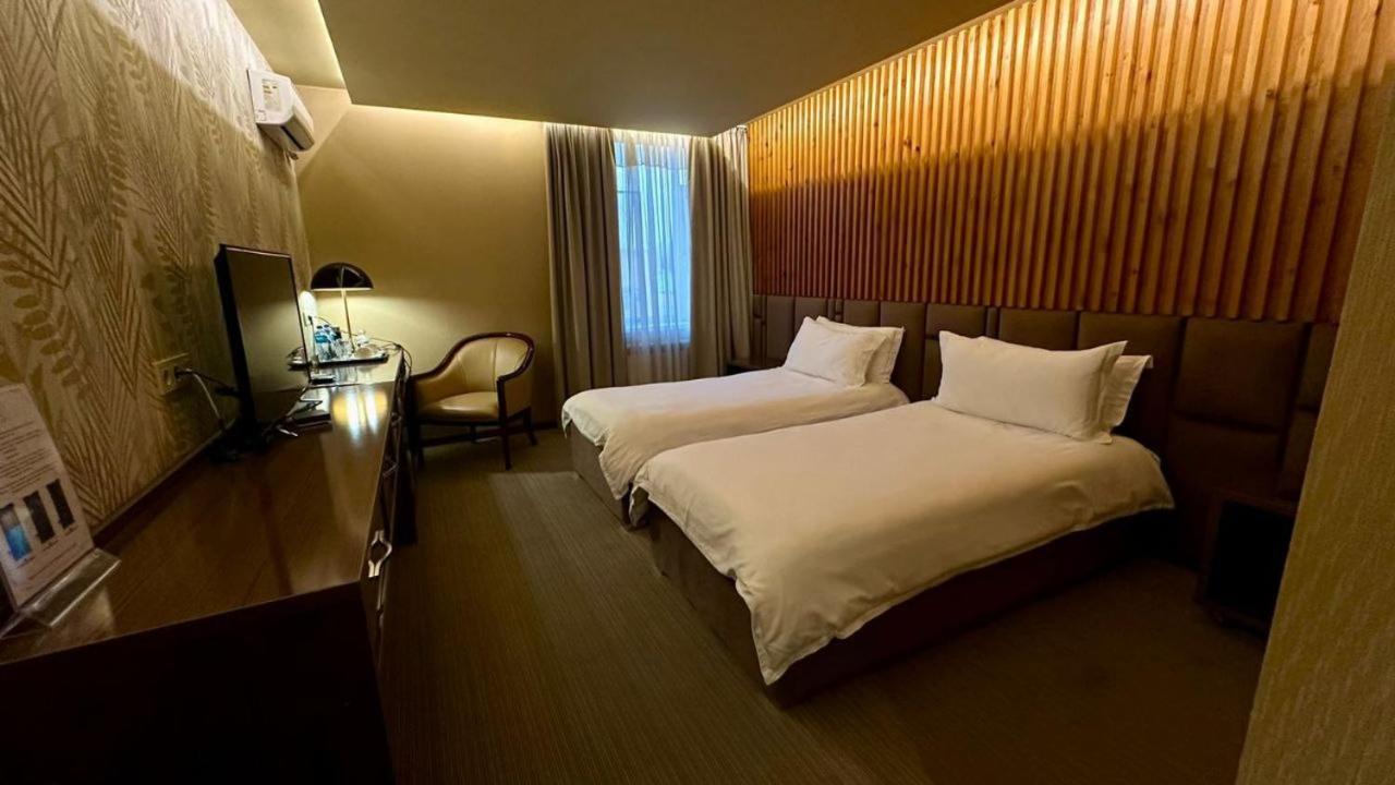 Barhat Resort Taras Exterior foto