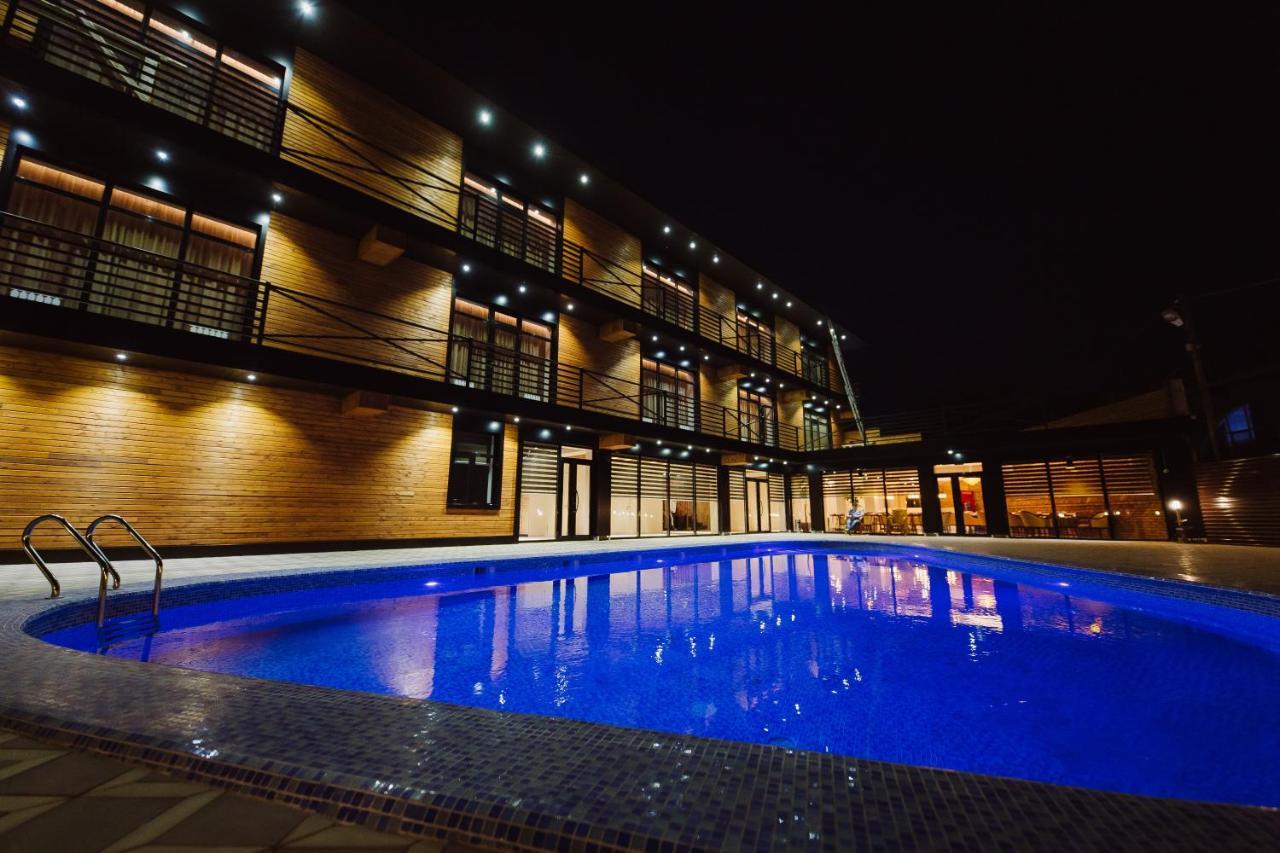 Barhat Resort Taras Exterior foto
