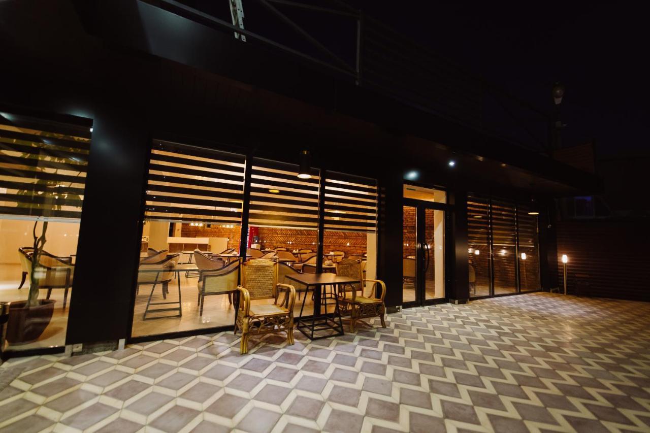 Barhat Resort Taras Exterior foto